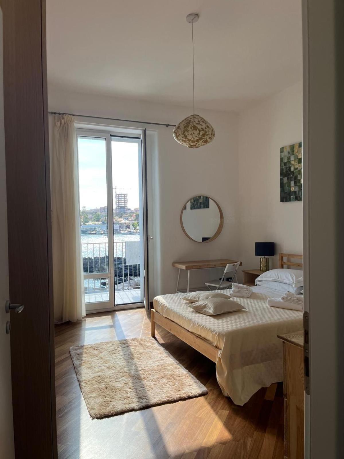 Idream Apartment & Rooms Катания Екстериор снимка